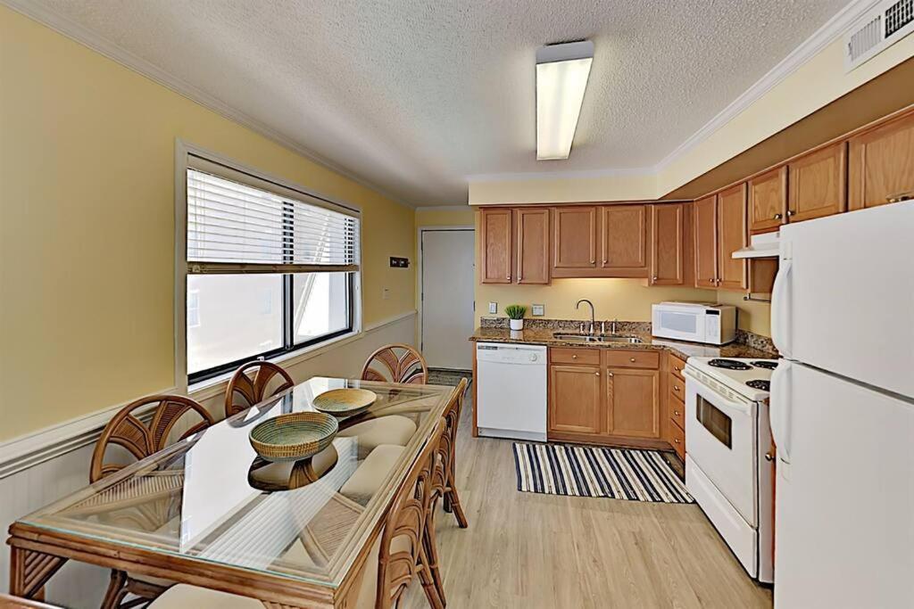 *2Br Oceanfront Retreat*King Ensuite*Pool*Nmb Cherry Grove*Pc4 Myrtle Beach Extérieur photo