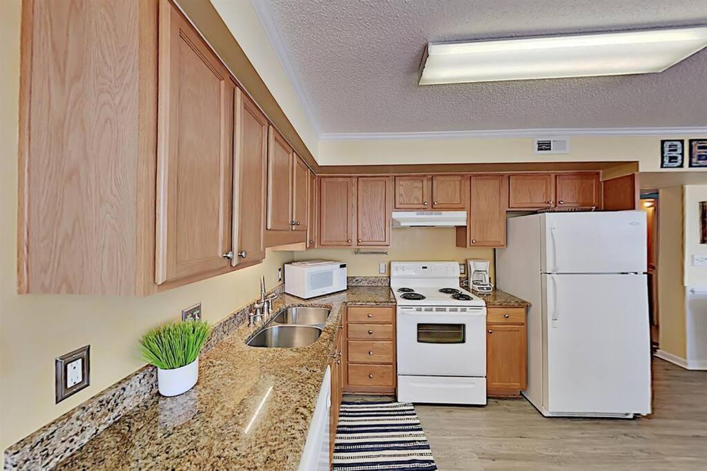 *2Br Oceanfront Retreat*King Ensuite*Pool*Nmb Cherry Grove*Pc4 Myrtle Beach Extérieur photo